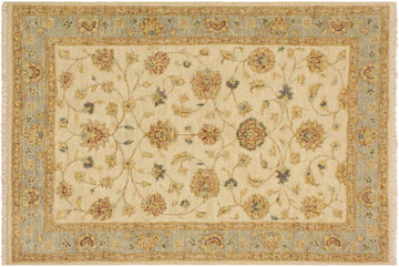 Shabby Chic Ziegler Duncan Ivory Blue Hand-Knotted Wool Rug - 3'11'' x 5'7''